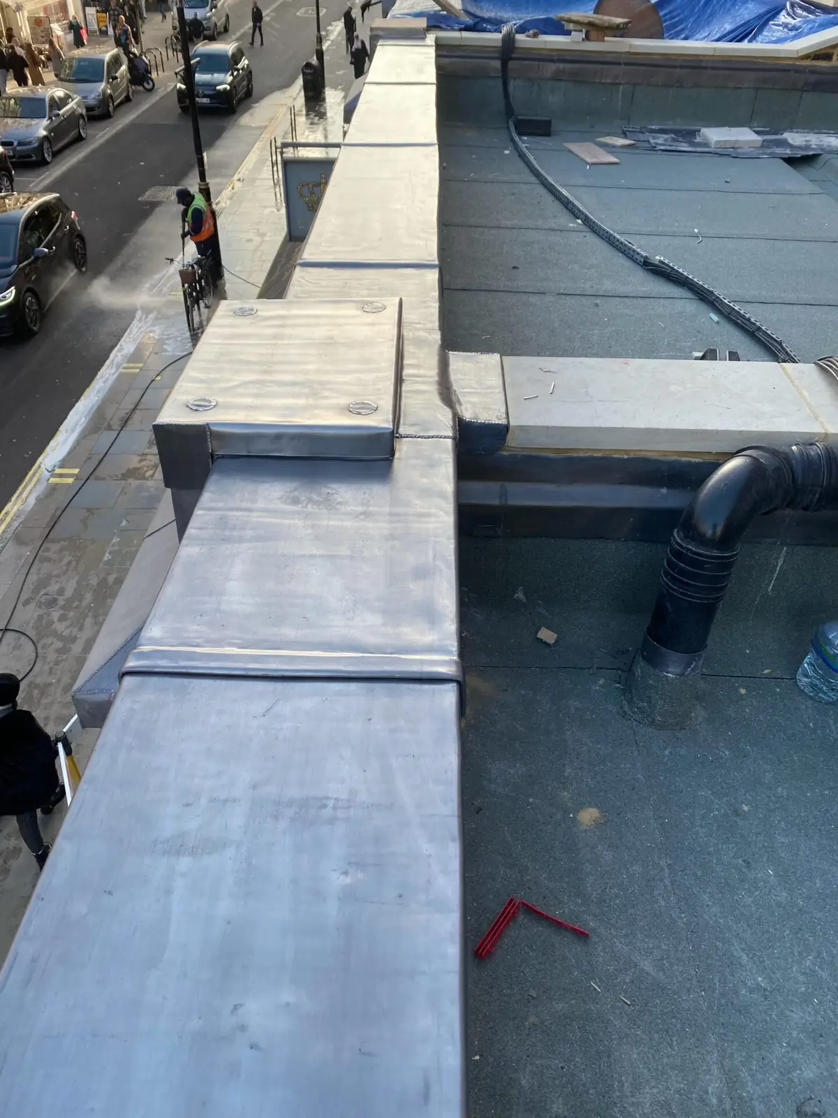 Lead coping on a parapet wall